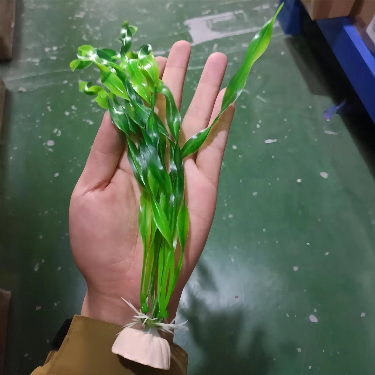 Lifelike Artificial Aquatic Plants – Enhance Your Aquarium with Realistic Decor