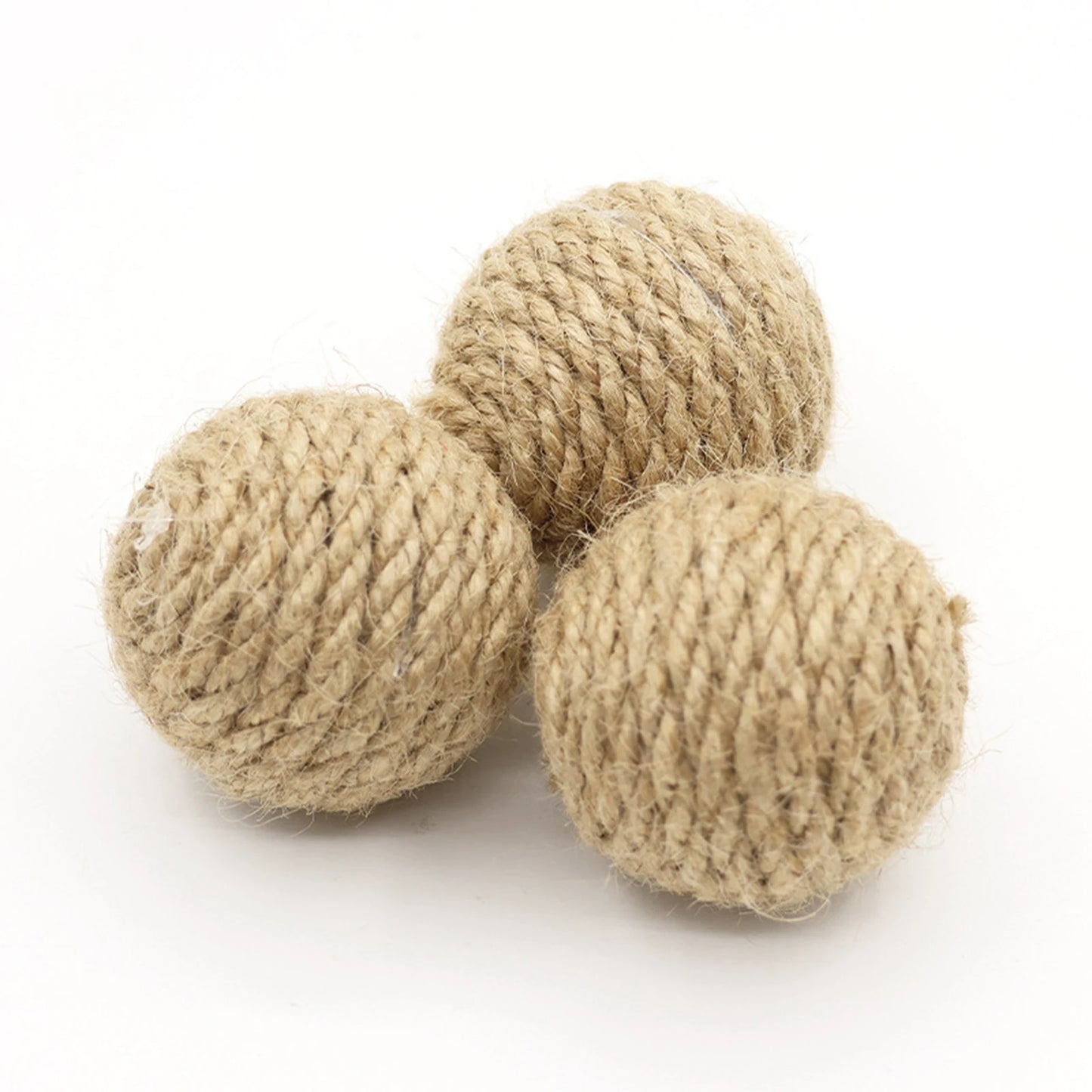 Hand-Woven Hemp Rope Cat Ball – Interactive Sound Toy for Engaging Play