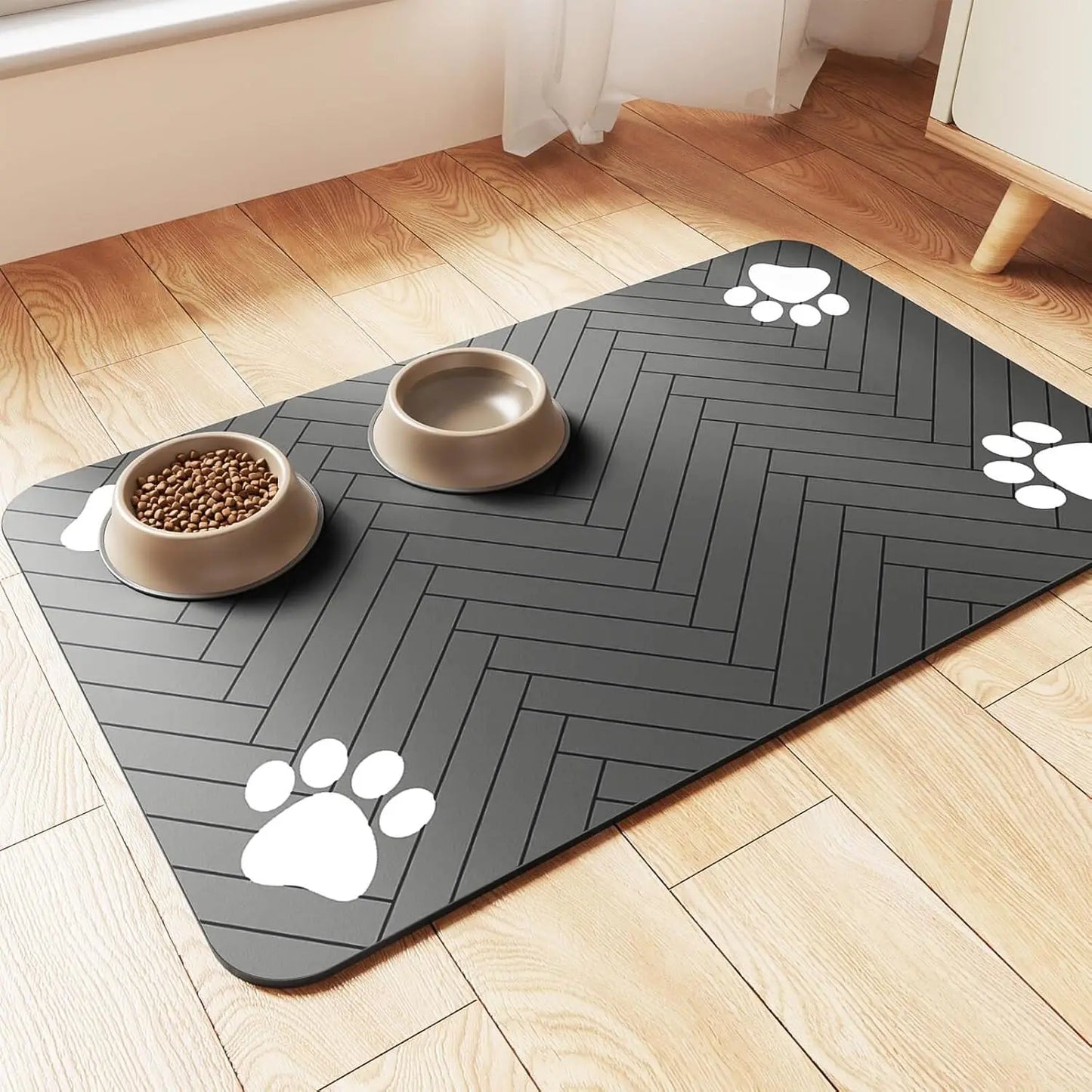 Quick-Dry Absorbent Pet Feeding Mat – Waterproof Backing for Dog & Cat Food and Water Bowls