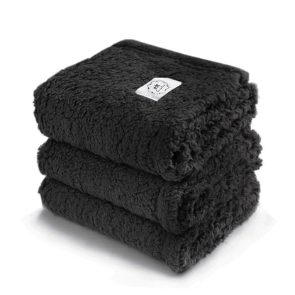 Calming Sherpa & Fleece Pet Blanket – Ultra-Soft Fluffy Throw for Dogs, Cats, Puppies