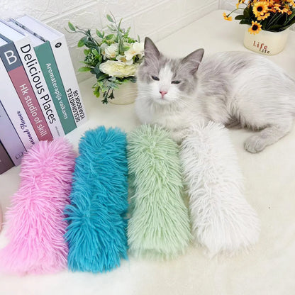 Catnip-Infused Plush Chew Toy – Soft Teaser Pillow & Interactive Playstrip for Cats