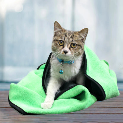 Quick-Dry Absorbent Pet Towel – Soft, Lint-Free Bath & Blanket for Dogs & Cats