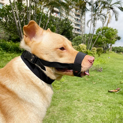 Escape-Proof Dog Muzzle – Adjustable Anti-Chew Mask for Small to Large Breeds & Short-Muzzled Pets
